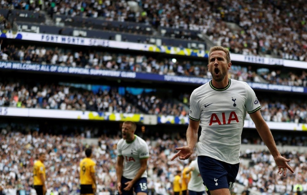 Harry Kane anotó el gol de la victoria frente a los Wolves. AFP