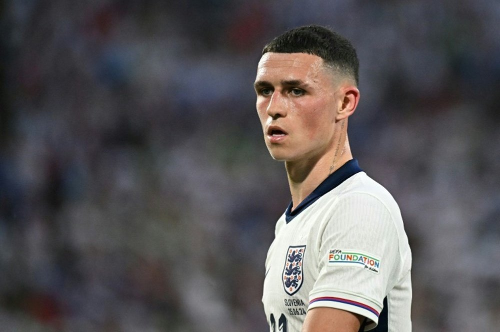 Inglaterra pierde de una tacada a Foden, Palmer y Watkins por problemas físicos. AFP