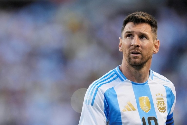 Messi "triste" porque Maradona não pôde desfrutar do título de 2022