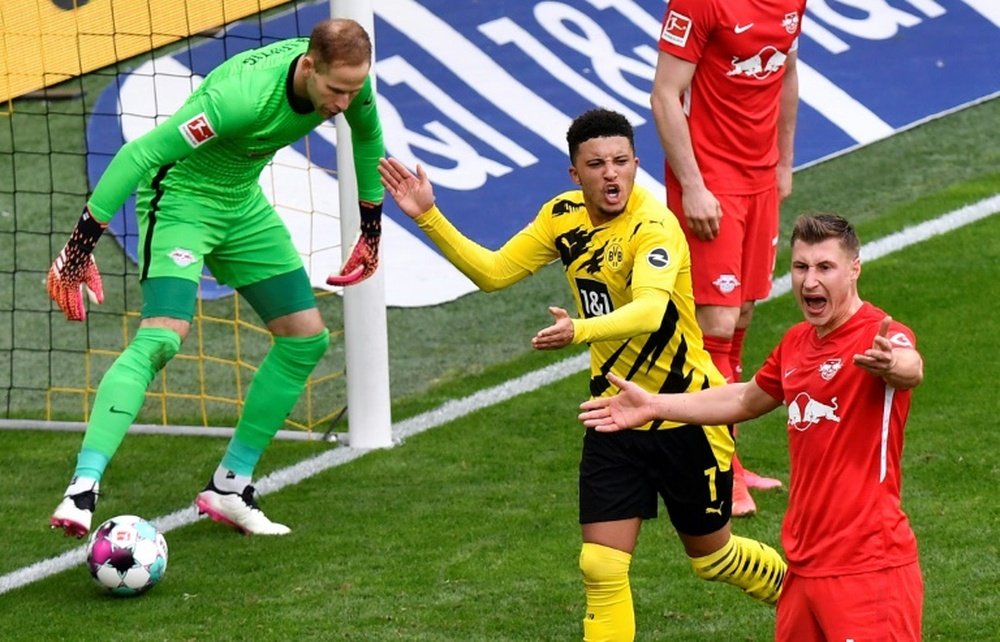 Sancho brilha contra o RB Leipzig e coloca o Dortmund na Champions. AFP