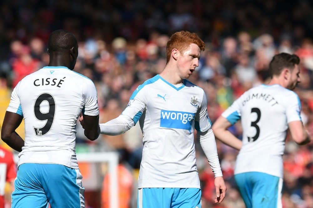 Colback logró el gol del empate en Anfield tras aprovechar un mal despeje de la defensa 'red'. AFP