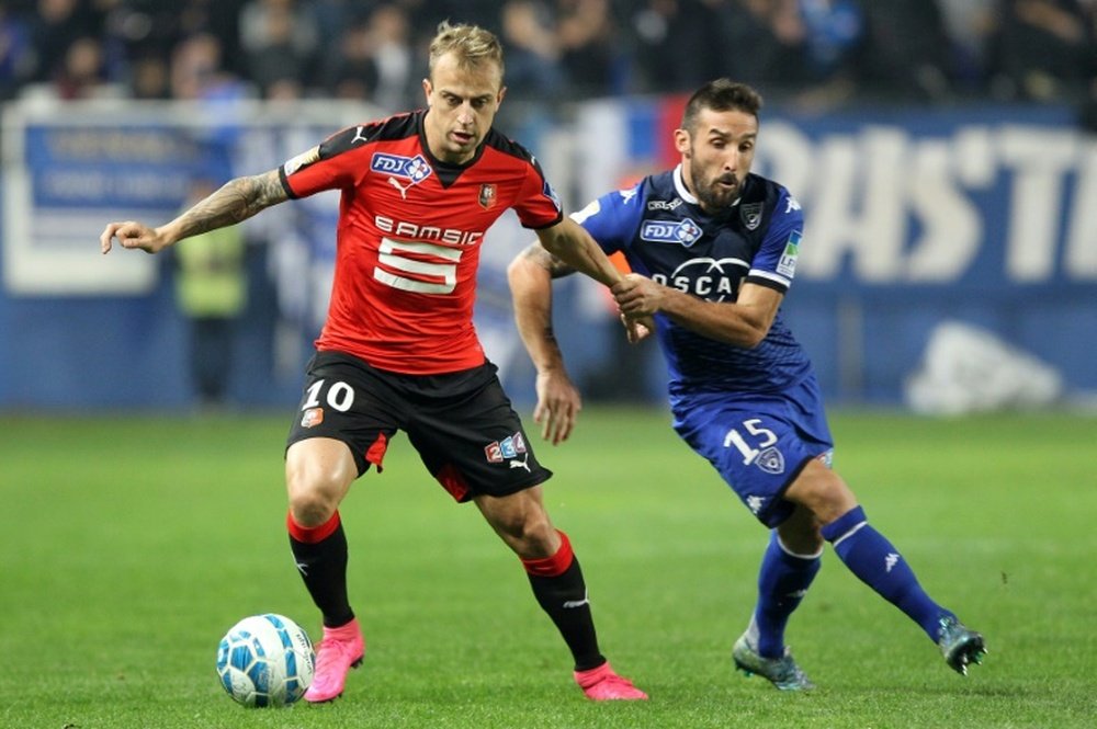 Everton, propuesta de 8 millones al Rennes por Grosicki. AFP