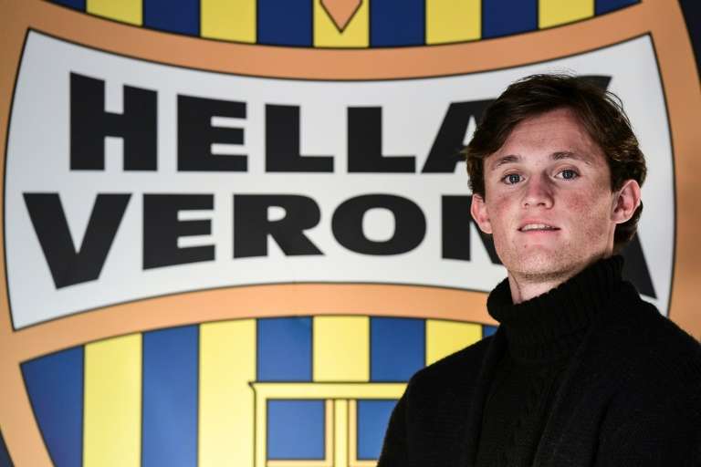 Scottish midfielder Henderson heads for Empoli on loan. AFP