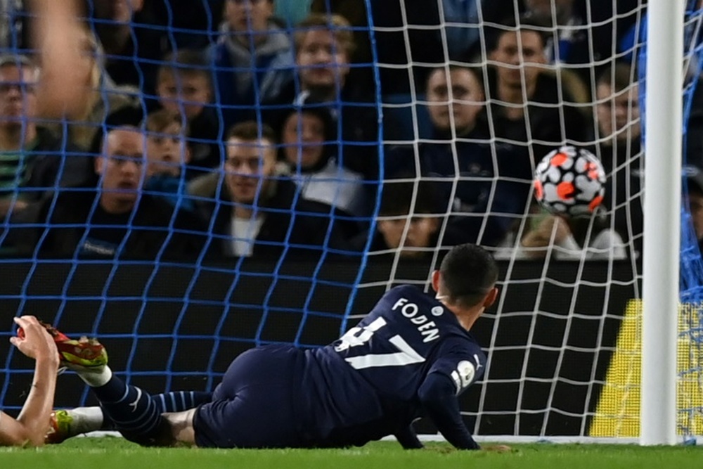 El City superó con facilidad al Brighton y le endosó un 1-4. AFP