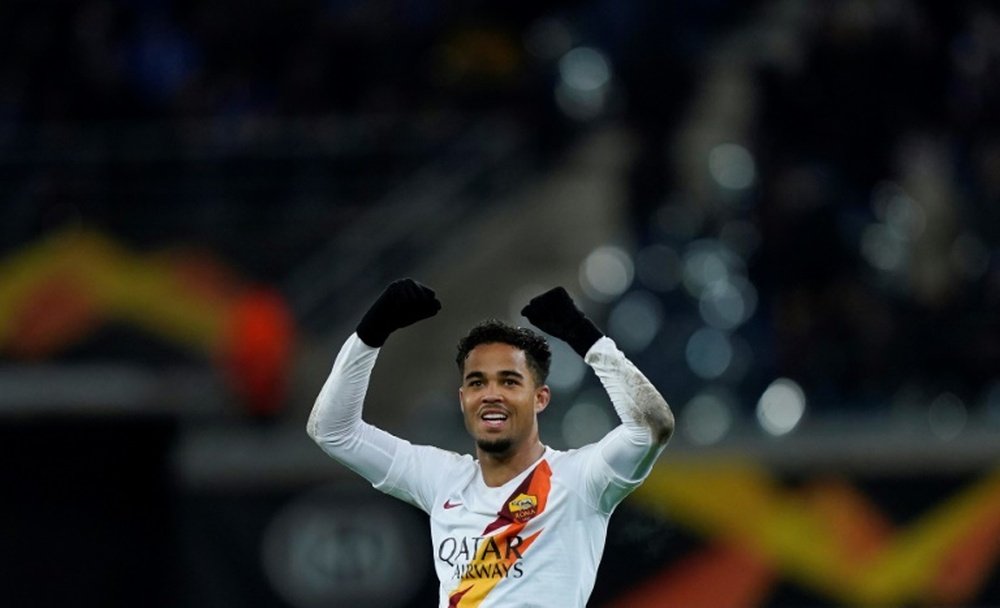 Kluivert quer ficar na Roma. AFP