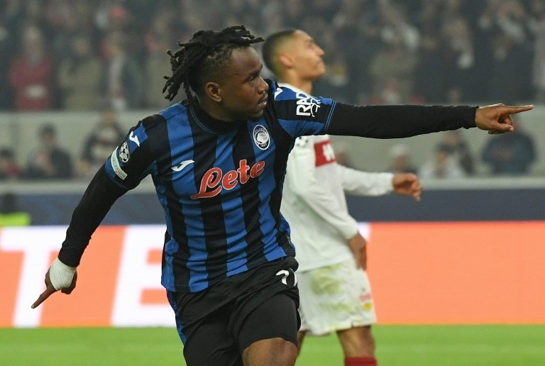 Lookman forfait pour le match contre Barcelone en Ligue des champions