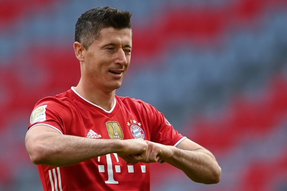 Robert Lewandowski égale le record de Gerd Müller en Bundesliga. AFP