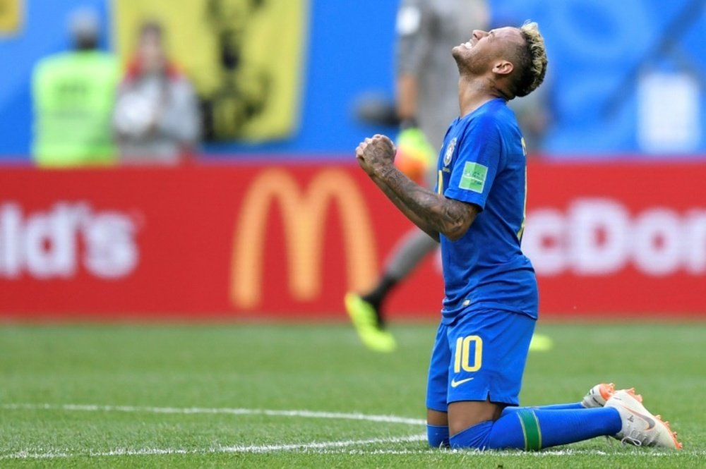 Neymar anotó para Brasil en el descuento ante Costa Rica. AFP