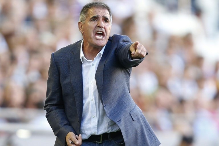 El técnico del Valladolid lamentó no haber cumplido el objetivo. AFP/Archivo
