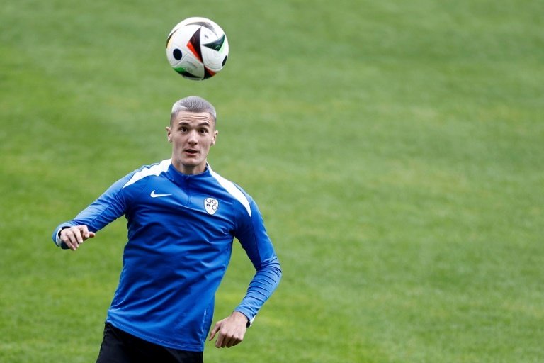 Sesko agent holds talks in Leipzig as Man Utd ready official bid