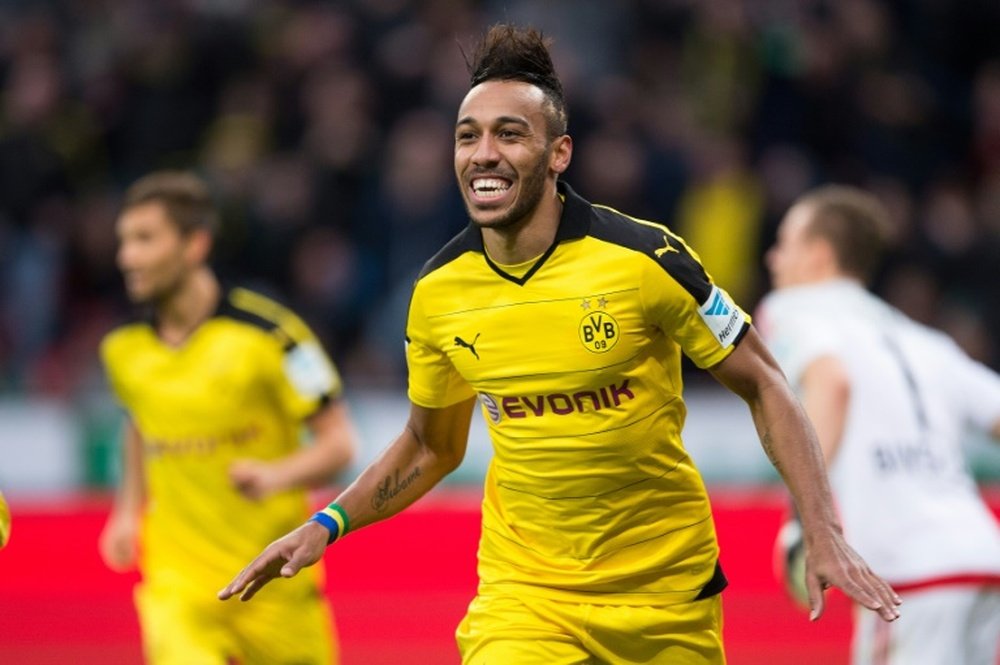 Dortmund's striker Pierre-Emerick Aubameyang has strange fashion sense. BeSoccer