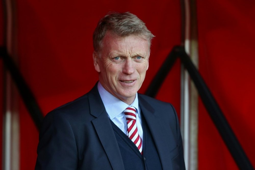 Moyes symphathises with supporters