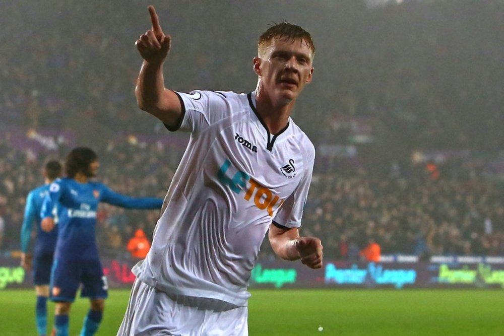 Sam Clucas wants out of Swansea. AFP