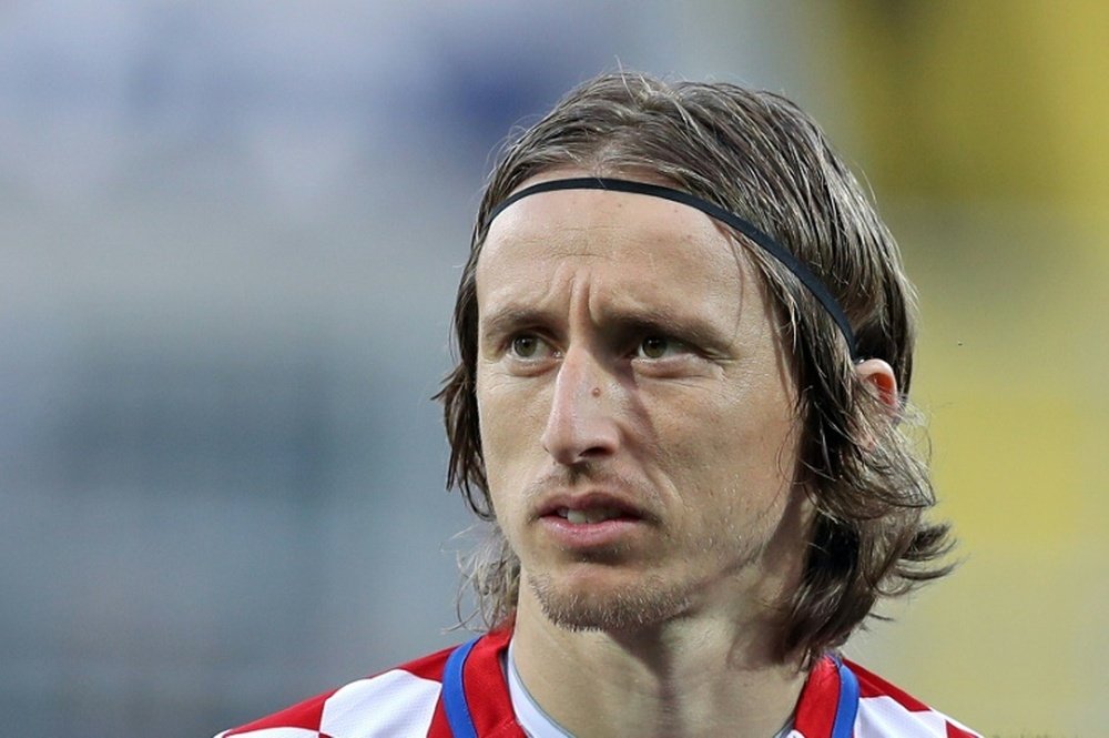 El centrocampista dispuso de unos minutos ante Islandia. AFP