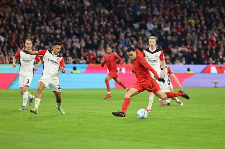 El Bayern pone la directa y se olvida de las penas