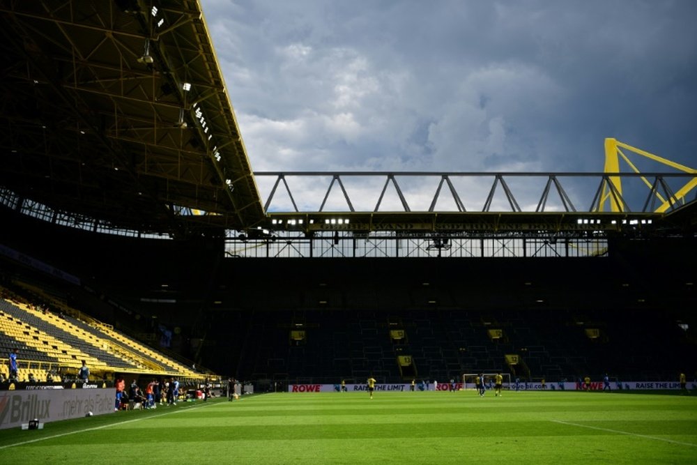 El Borussia confirmó que habrá 300 aficionados en el derbi del Ruhr AFP