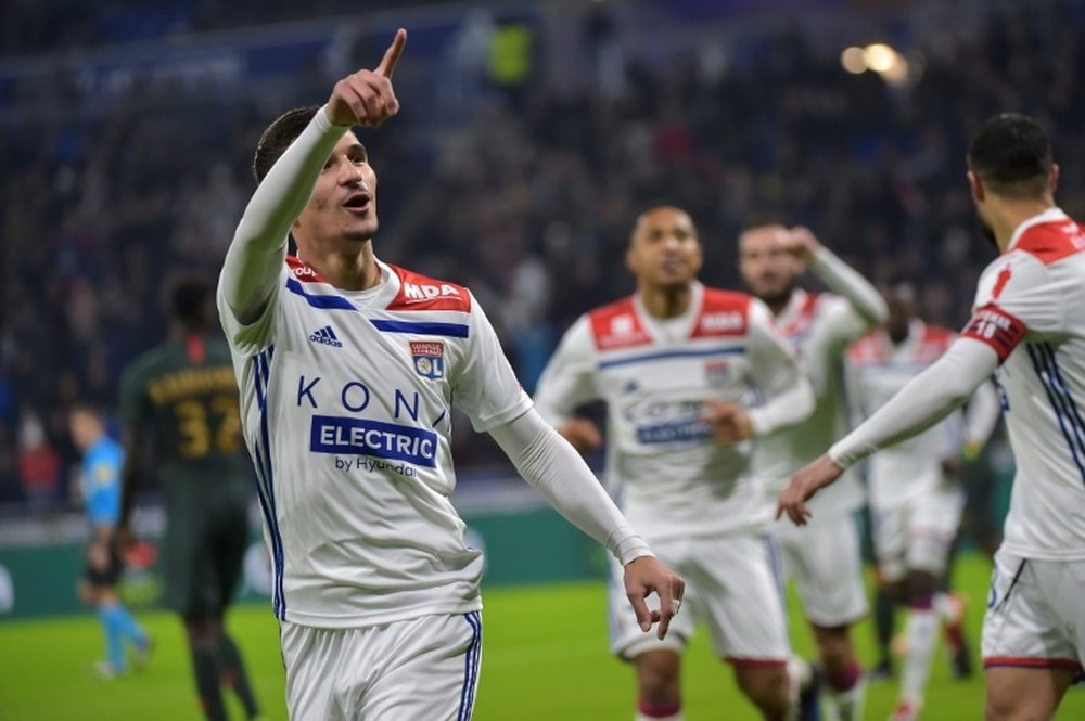 Liverpool change their priorities: Aouar for Fekir. AFP