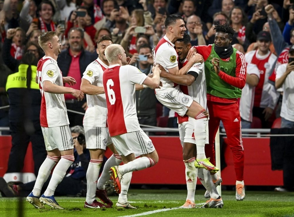 Première réussie pour Heitinga à l'Ajax. AFP