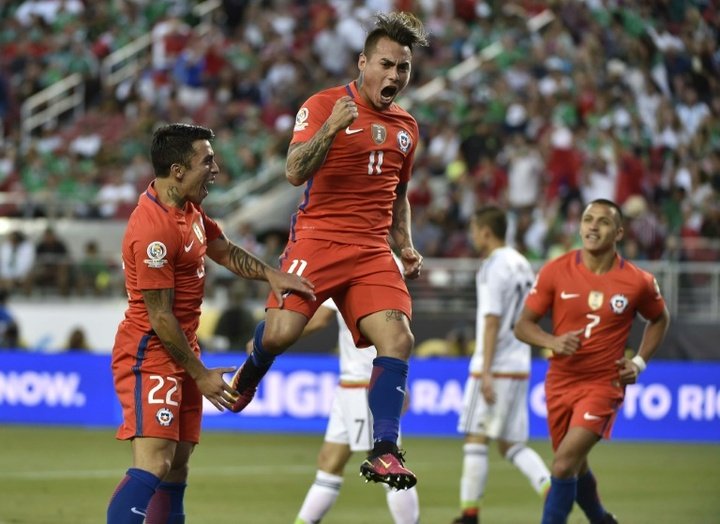 Vargas eyes more goals as Chile face Colombia in Copa semi-finals
