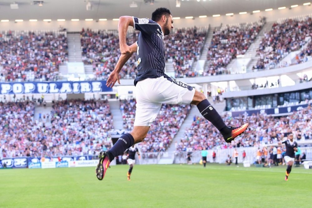 Bordeauxs forward Gaetan Laborde celebrates after scoring during the French L1 match between Bordeaux and Saint-Etienne on August 13, 2016