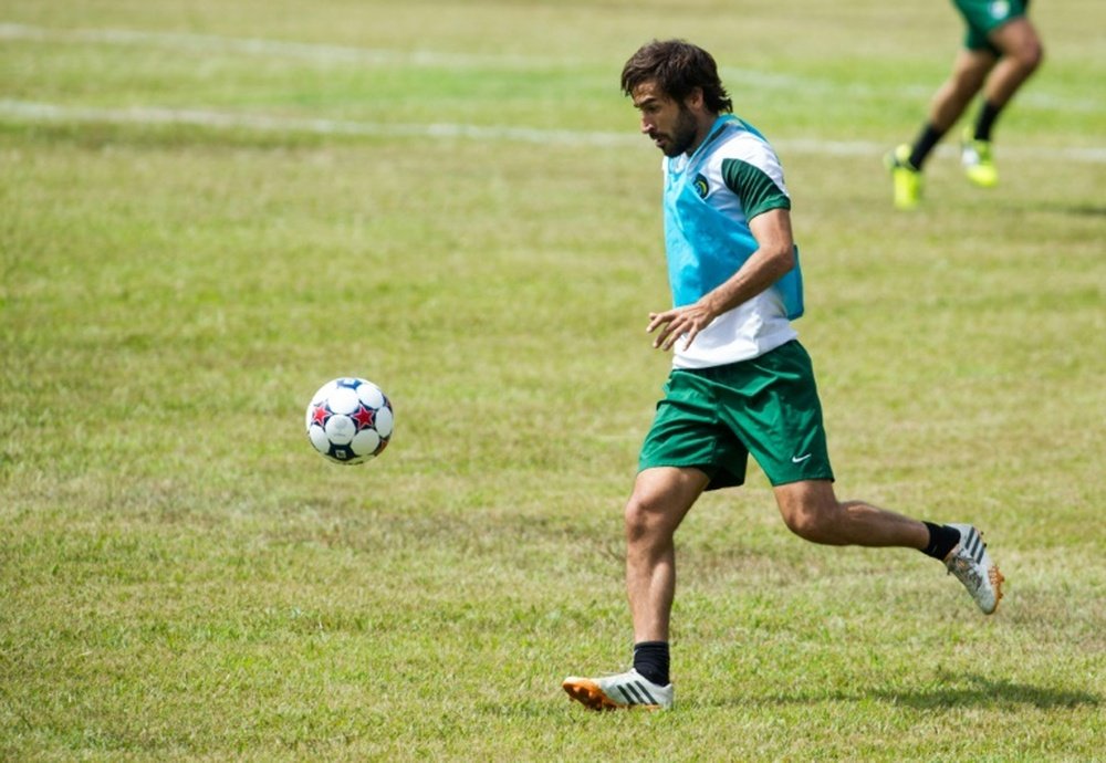 New York Cosmos soccer team player Spanish Raul Gonzalez takes part in a training session at the Pedro Marrero stadium on June 1, 2015 in Havana