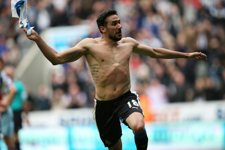 Jonas Gutierrez announces retirement but Ferro Carril Oeste ruin the 'last  dance