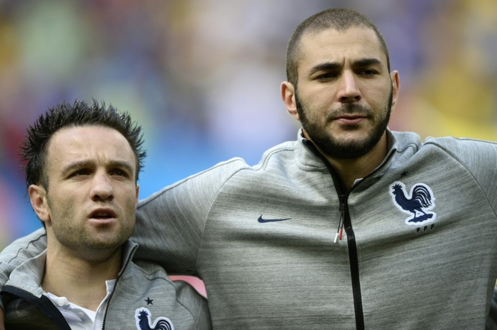 Valbuena quiere que Benzema deje de ir con la Selección. AFP/Archivo