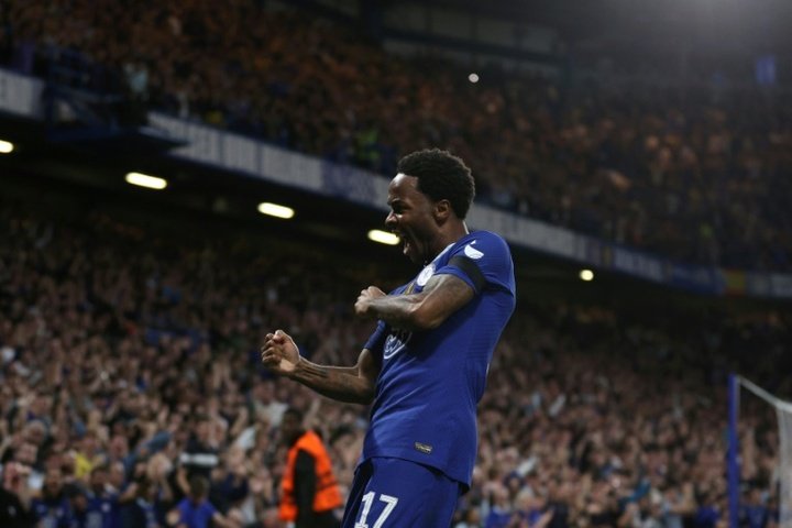 Chelsea's Potter expects Sterling to be fit for Dortmund game