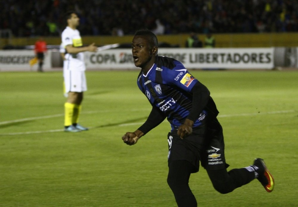 Ecuadors Independiente del Valle player Jose Angulo celebrates scoring a goal against Argentinians Boca Juniors during their Copa Libertadores semi-final first leg match, at Atahualpa stadium in Quito, on July 7, 2016