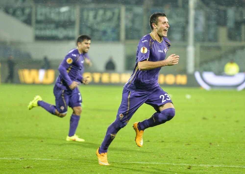Fiorentinas defender Manuel Pasqual, pictured on November 6, 2014, has been ruled out of action for at least three weeks after being diagnosed with a calf strain