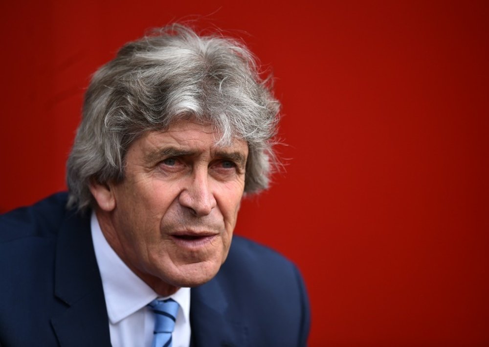 Manchester City's manager Manuel Pellegrini could favour a move to Spain. BeSoccer