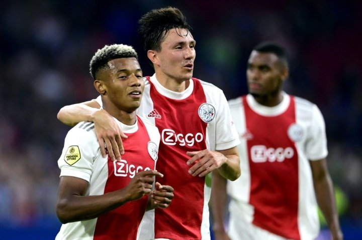 Nova atuação de gala do Ajax e mais três pontos