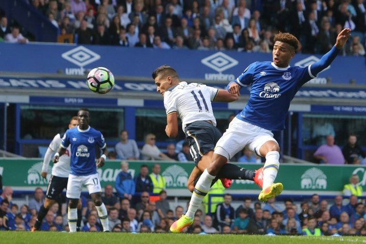 Lamela saves Tottenham Hotspur in Everton draw