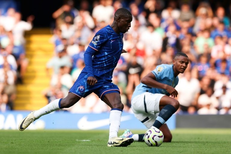 Chelsea suffer blow as Jackson faces six-week injury layoff