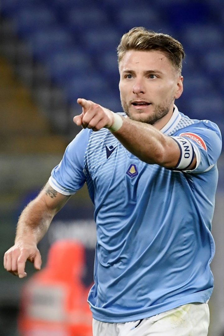 Muriqi accanto a Immobile; out Gervinho