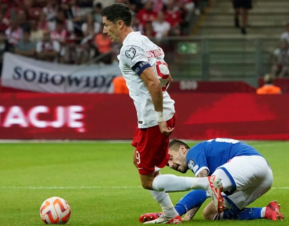 La Pologne en pleine crise, Lewandowski hausse le ton. AFP