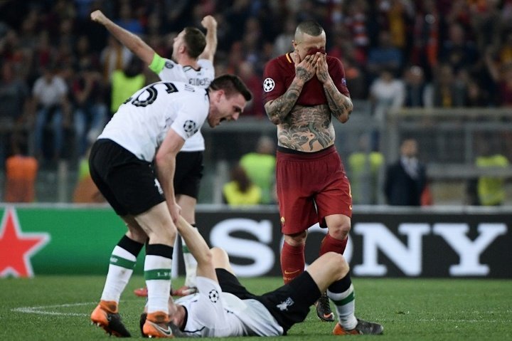 Roma vence de virada, mas Liverpool vai à final da Champions