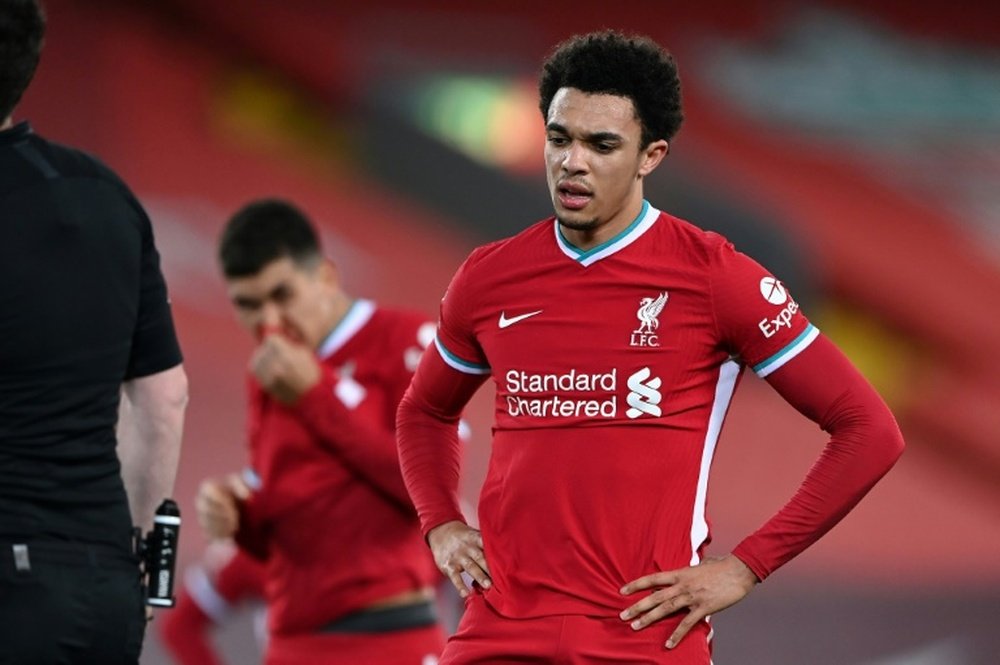 Le retour en forme d'Alexander-Arnold enchante Neville et Carragher. afp