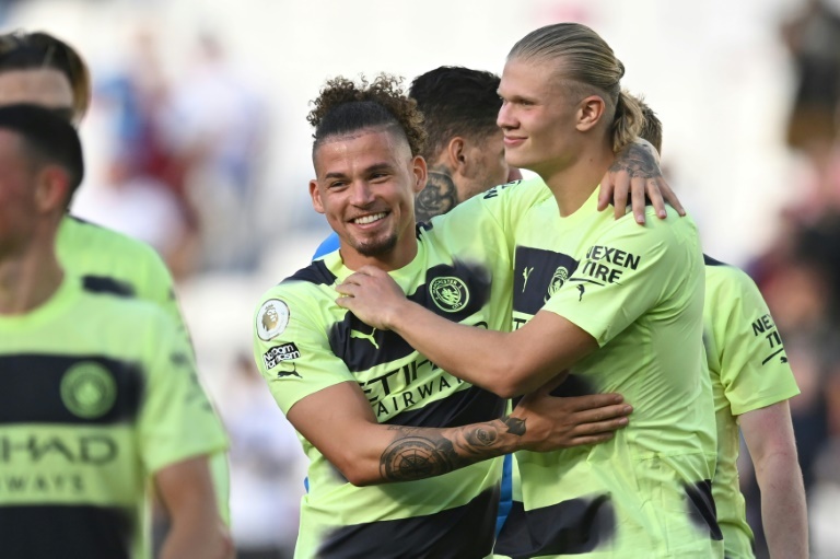 Kalvin Phillips avalia saída do Manchester City: Preciso jogar