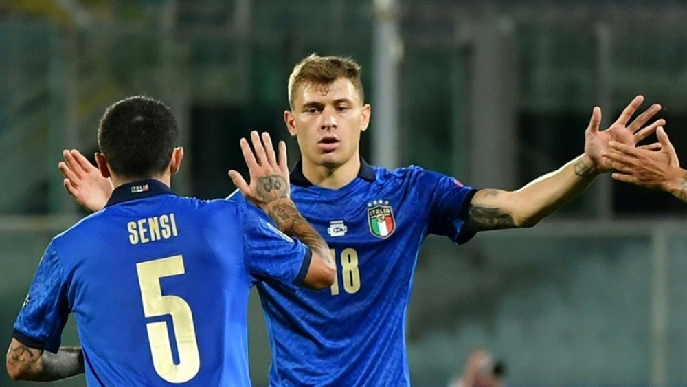 Stefano Sensi marcou o gol de empate da Itália. AFP