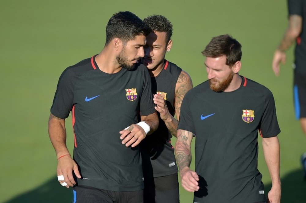 Neymar said goodbye to all his teammates. AFP