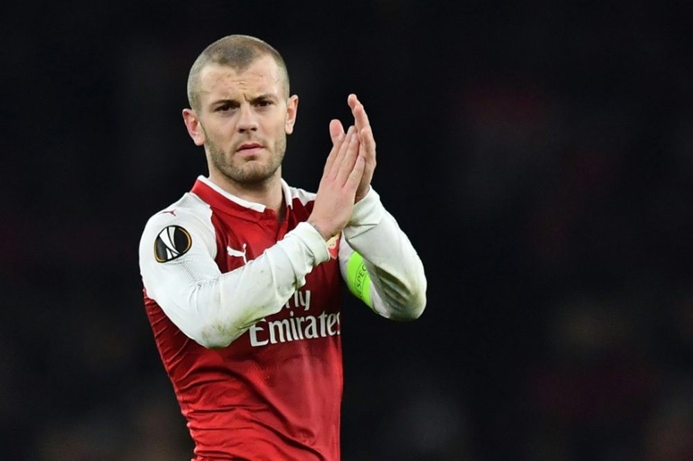Jack Wilshere ha empezado a preparar su salto a los banquillos. AFP/Archivo