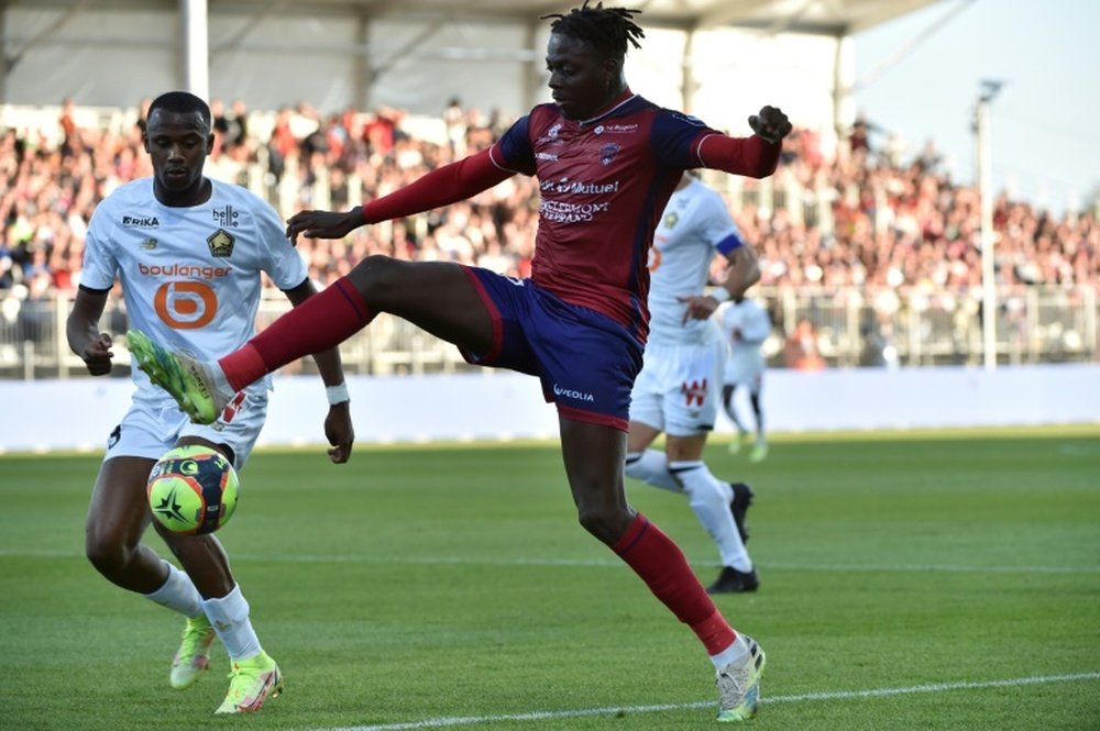 West Ham va formuler une offre pour Bayo. AFP