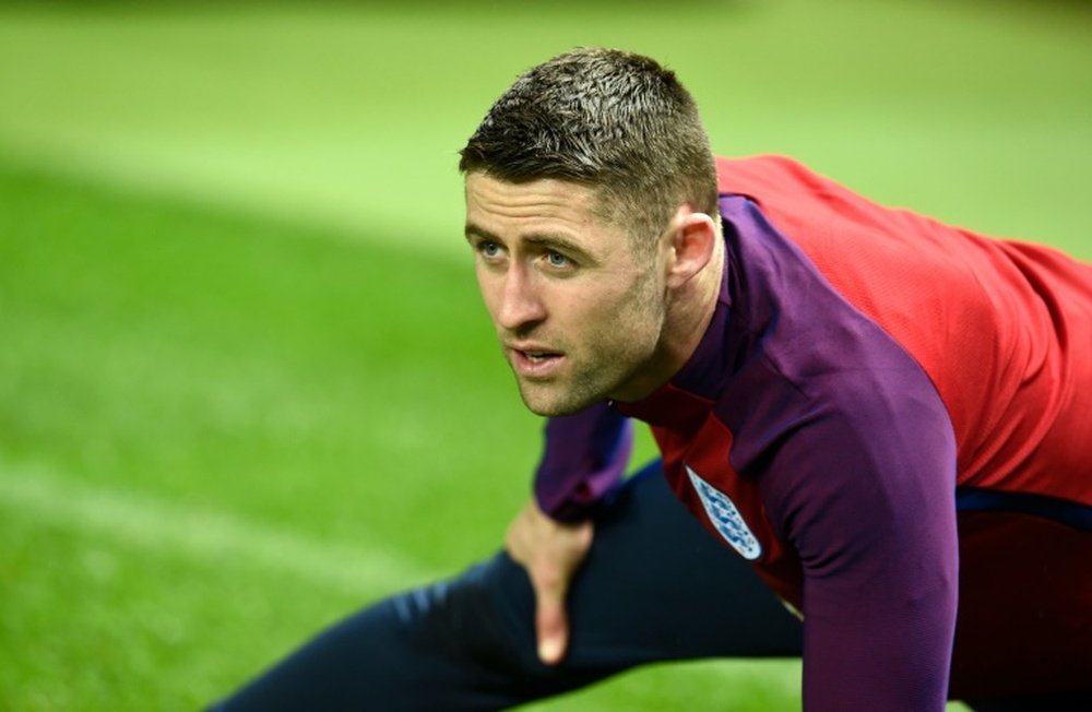 Englands defender Gary Cahill attends a training on March 25, 2016 in Berlin on the eve of the friendly football match against Germany
