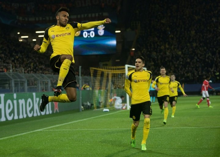 Aubameyang hat-trick fires Dortmund into quarter finals