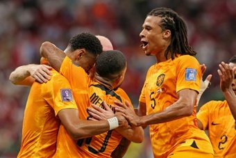 La nazionale olandese ha affrontato il Qatar nell'ultimo appuntamento della fase a gironi. Dopo il fischio finale, gli arancioni hanno trionfato per 2-0 e si sono assicurati il passaggio agli ottavi di finale come primi classificati del girone.