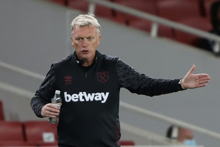 El West Ham trabaja sin descanso para renovar a Moyes