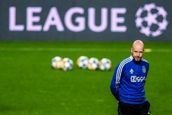 Ten Hag is 10 instances less expensive than Pochettino for Man Utd