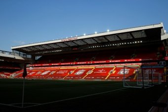 El Liverpool se ha desprendido de dos canteranos. AFP/Archivo