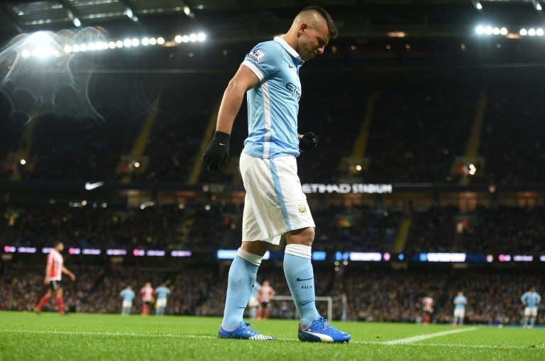 Manchester Citys Sergio Aguero injured his heel in the Premier League match against Southampton on November 28, 2015